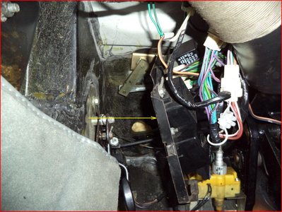 Delorean platine sous le TdB.JPG