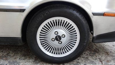 roue avd.jpg